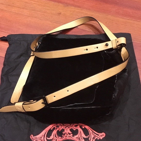 Kelsi Dagger Fur/Leather Crossbody Bag - Picture 5 of 5
